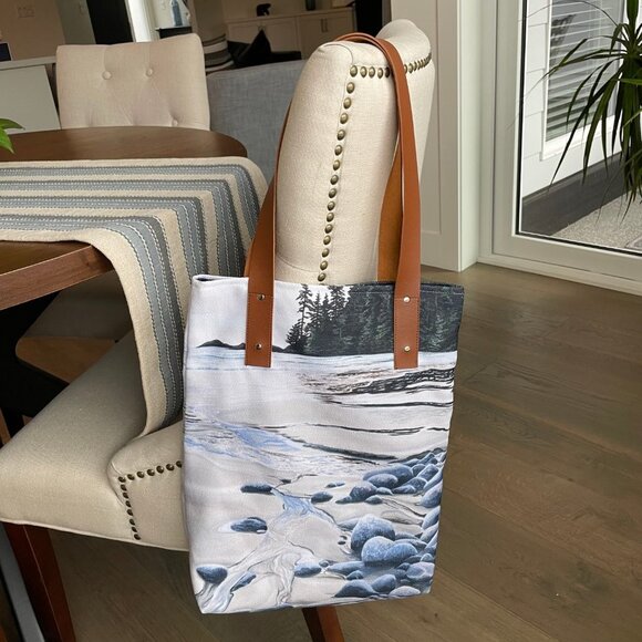 Ocean Shore Landscape Lined Textile Tote Bag w Magnetic Closure Blue Sz OS NWOT - Picture 4 of 11
